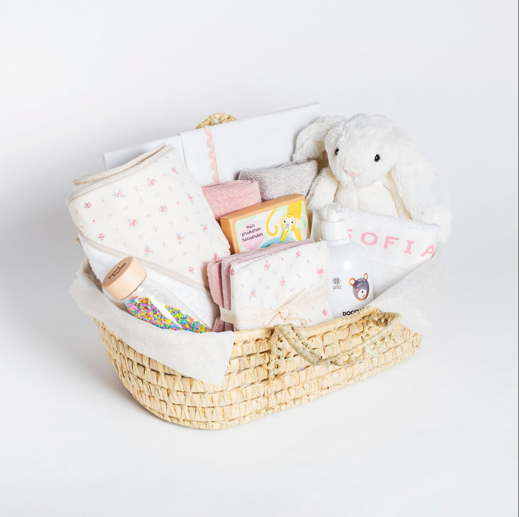 Cestas para bebés con productos de baño, de paseo, para comer o para dormir